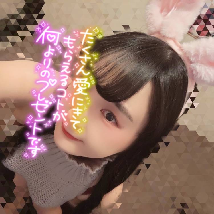 明日は13時から🌷 ̖́-