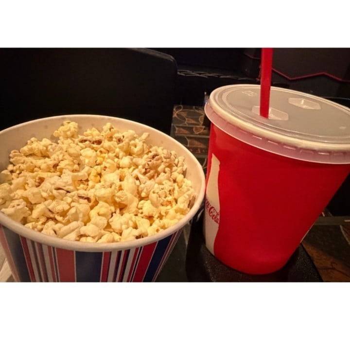 貸切🤣🎬🍿