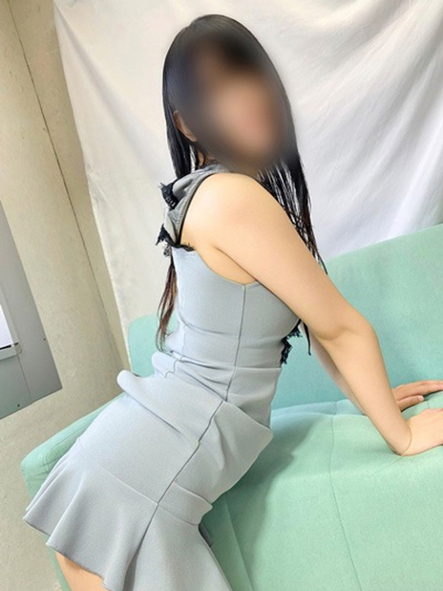 にな（ハピネス東京）