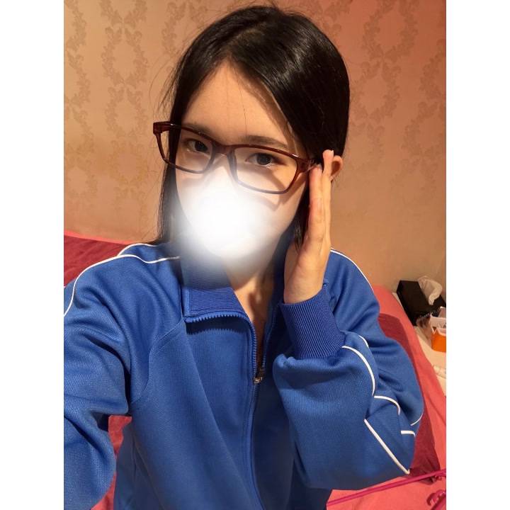 明日の🈳お誘いしてくれると嬉しいです🥰