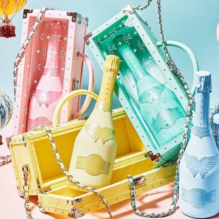🥂