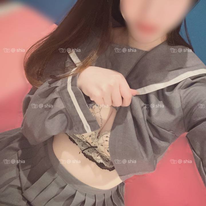 清楚系制服