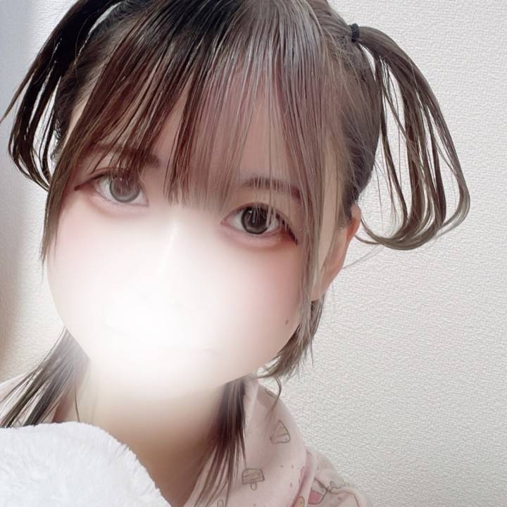 髪色変えてるんるん🫶