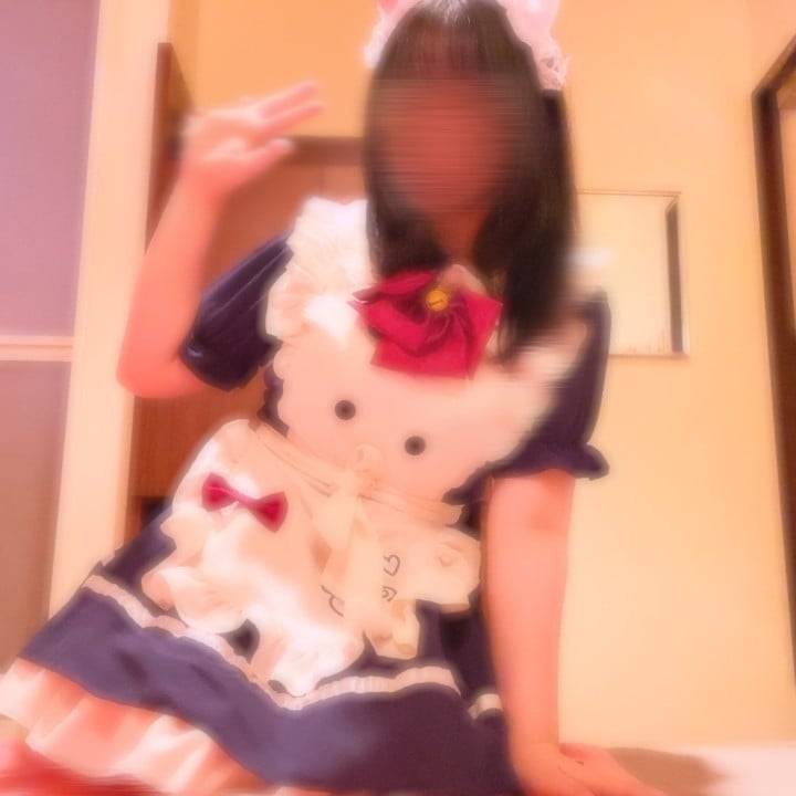 ねこメイド^>⩊<ฅ^