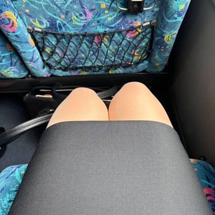 スーツなのなの