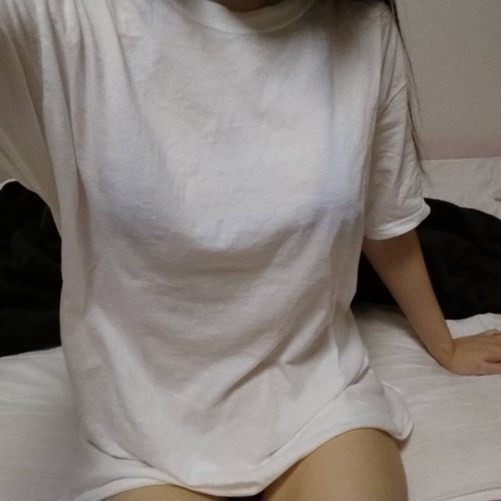 隣で寝てみる？