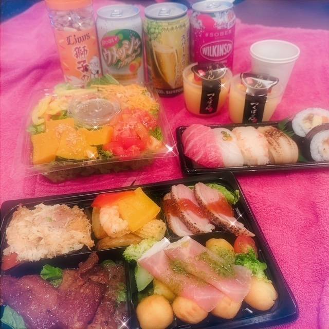 宴のありがとう🍖🍹🍮🍣☕️✨