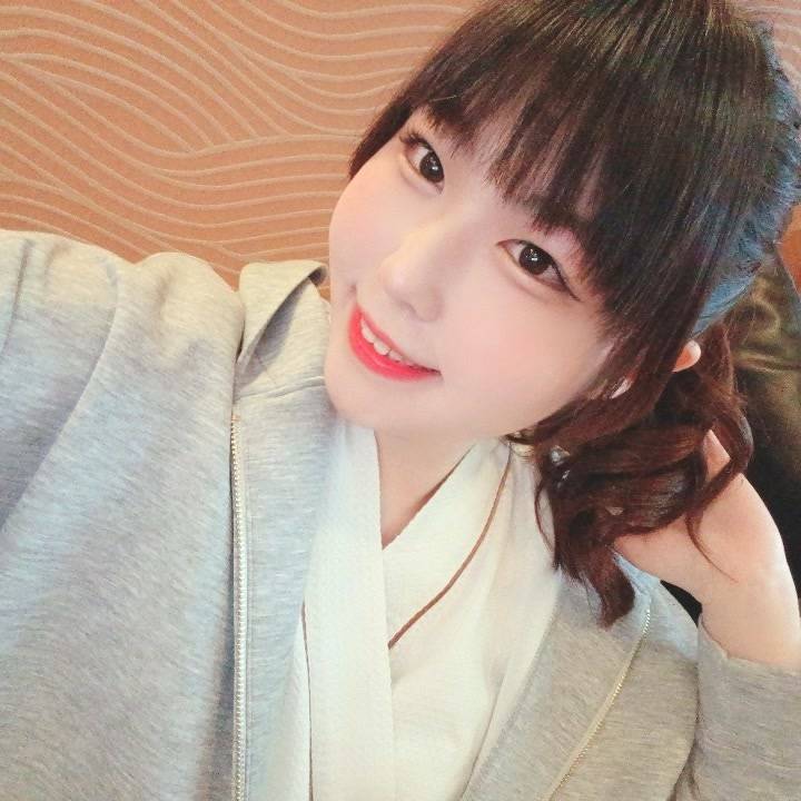 束ねた長い髪♪