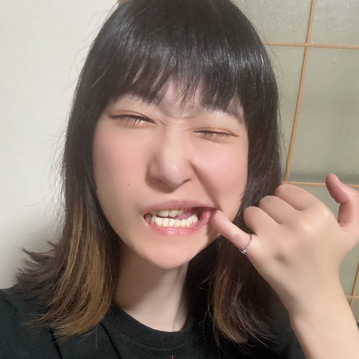 今日は万聖節の前夜らしいから、魔除貼っとくね(*´ｰ｀)ﾉ□ﾍﾟﾀｯ