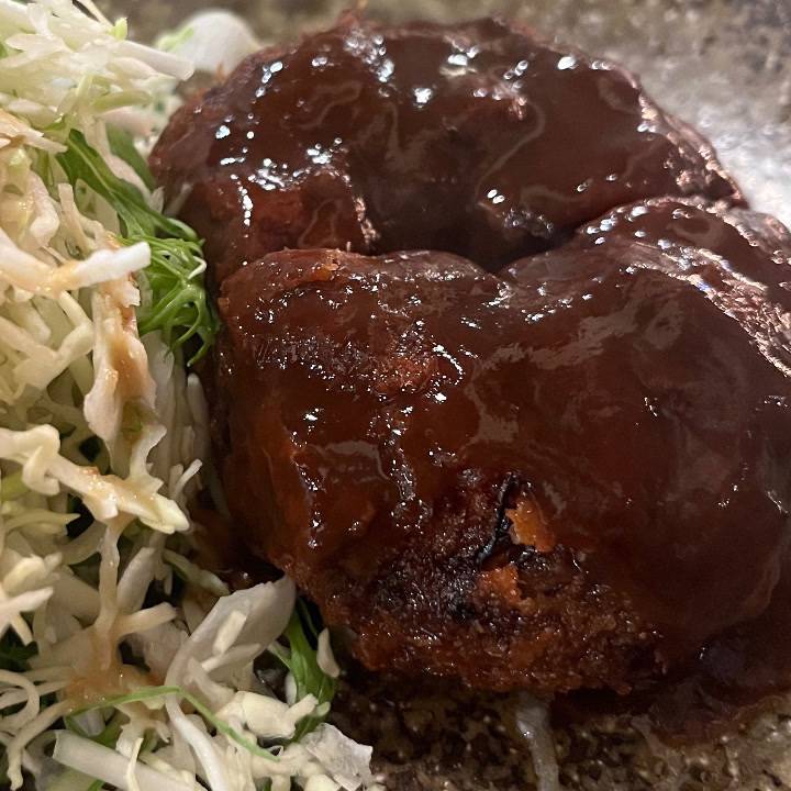 メンチカツ派です