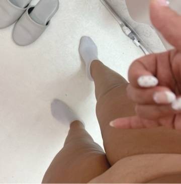 やばい変な半分丸出し🤣