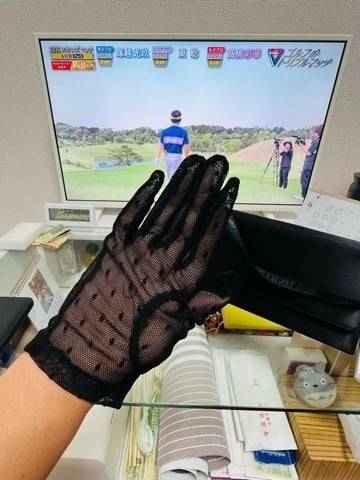 グローブは🧤グローブでも…😅