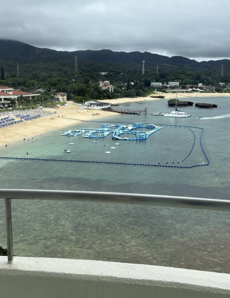 雨のち曇り