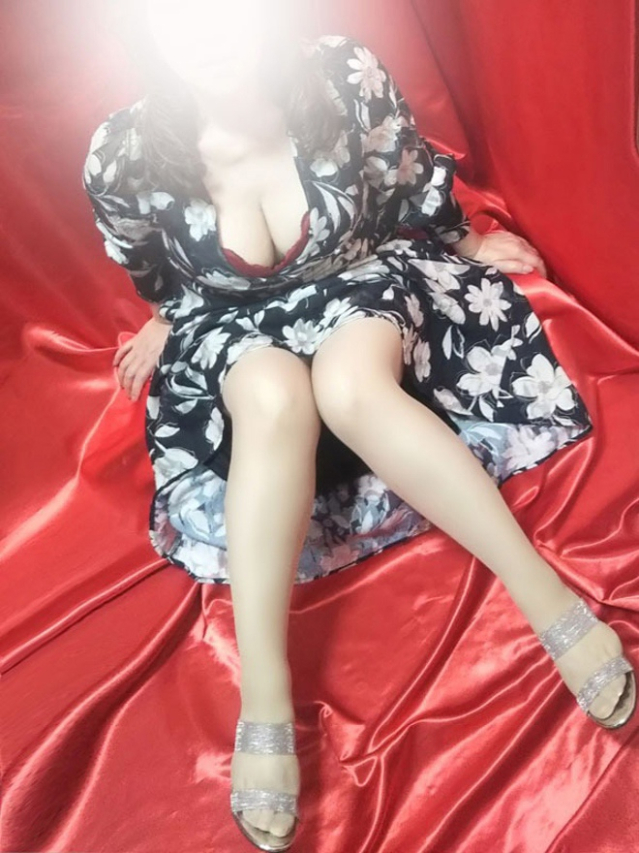 葉山（変態美熟女お貸しします。）