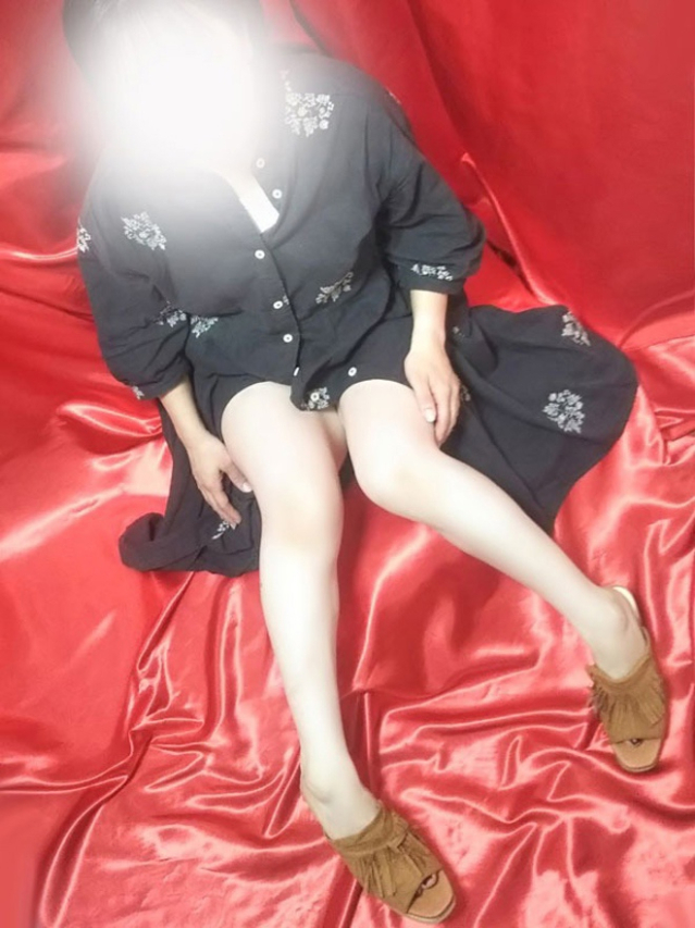 杉咲(変態美熟女お貸しします。)