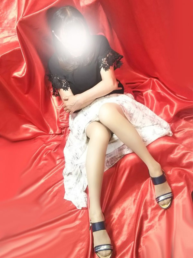 麻生（変態美熟女お貸しします。）