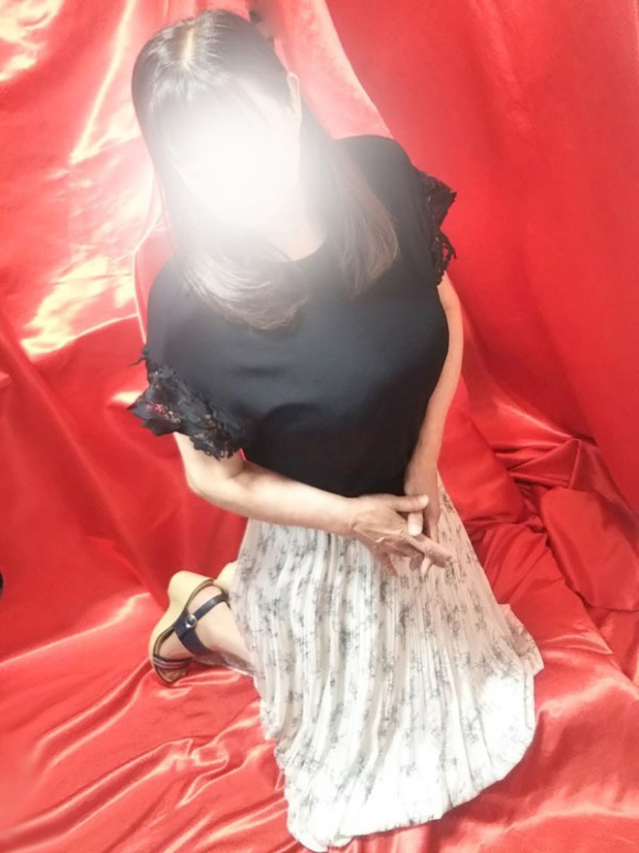 麻生（変態美熟女お貸しします。）