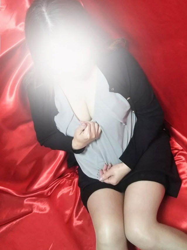 星川(変態美熟女お貸しします。)