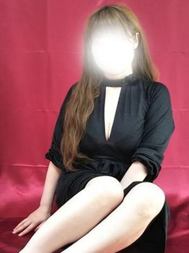 佐伯(変態美熟女お貸しします。)