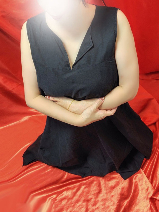 矢部（変態美熟女お貸しします。）