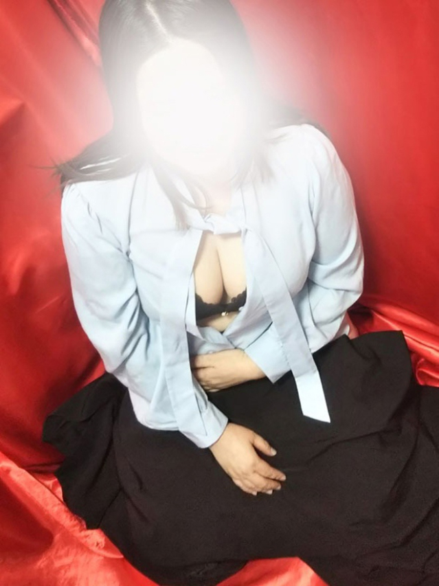 神山（変態美熟女お貸しします。）