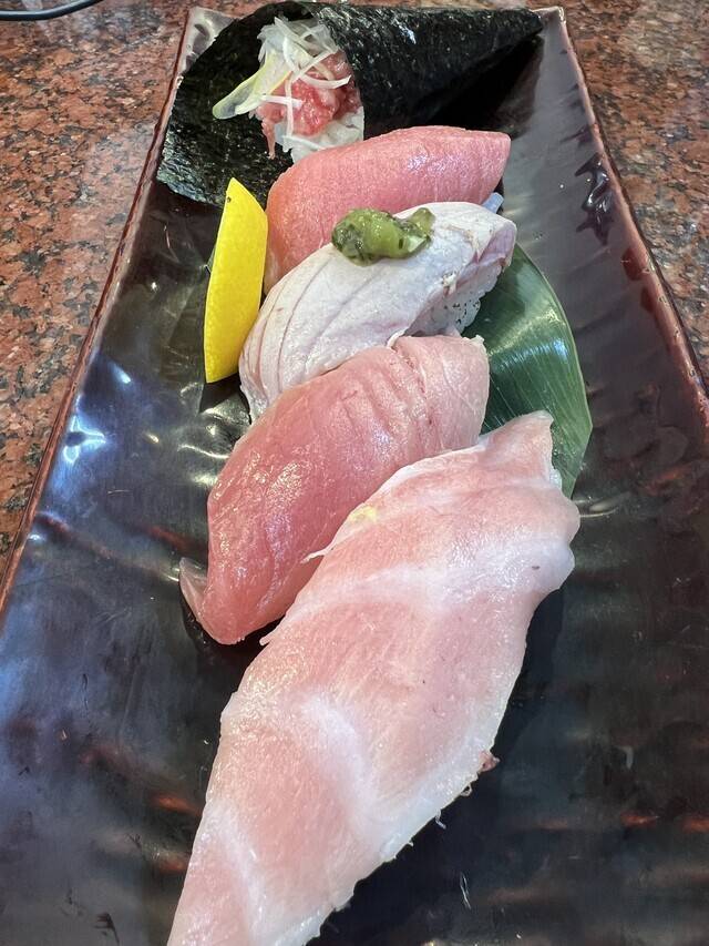 とろがとろとろーりん🐟    = 🍣