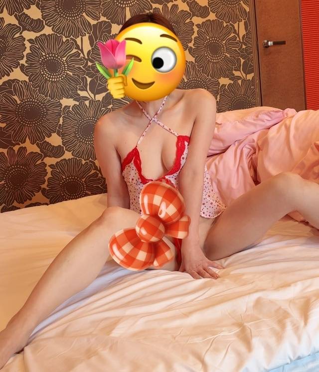 明日金曜日は14時から🩷