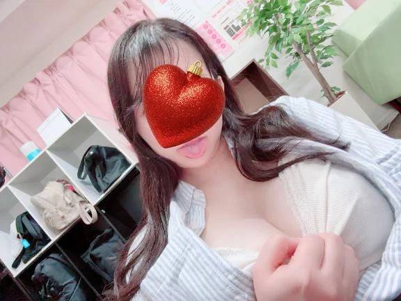 ベッドもう使えない🐬