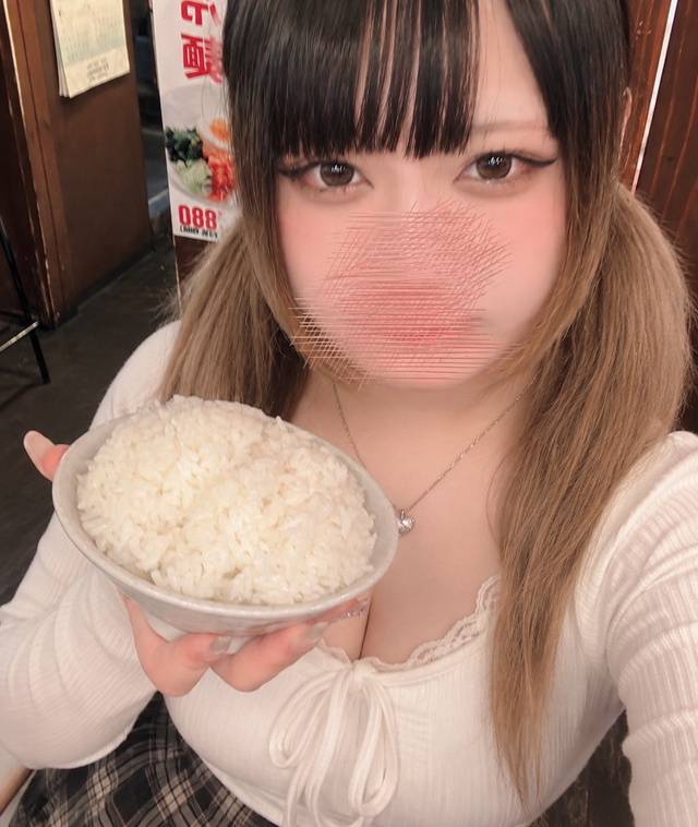 もぐもぐ🍚