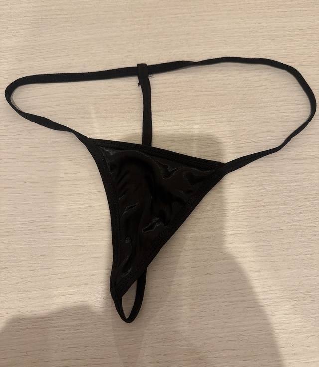 えりな特別黒紐パン付き＋15分付きだよ内緒🤫Shhh！