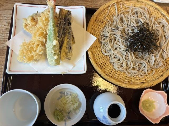 お休みのお蕎麦