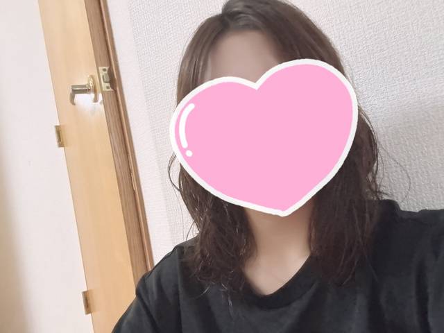 実は今日前髪上がってます。