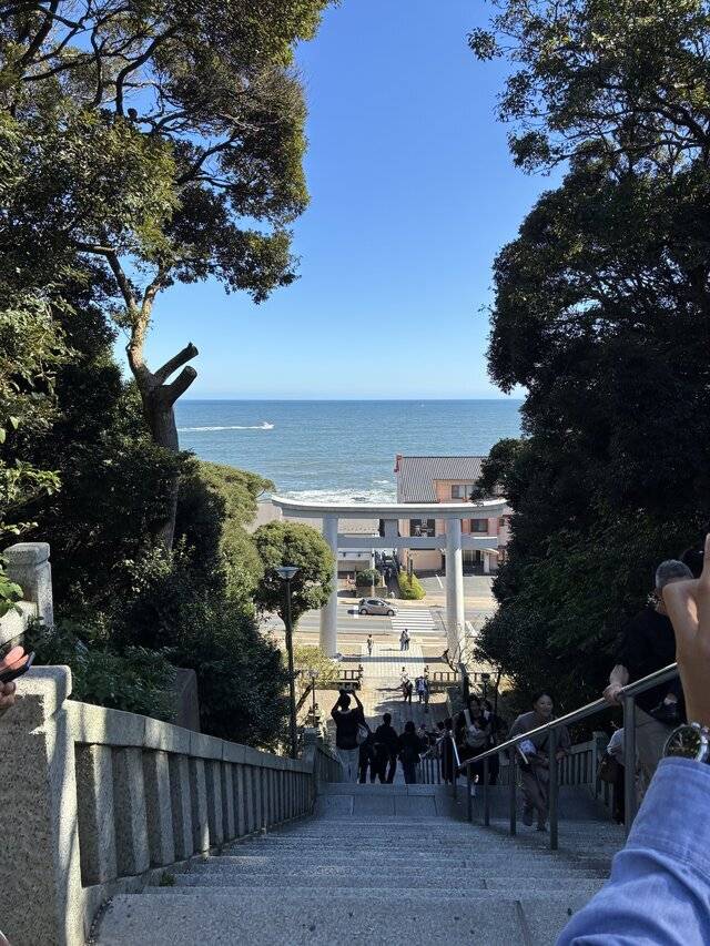 脚痛めてて、、、