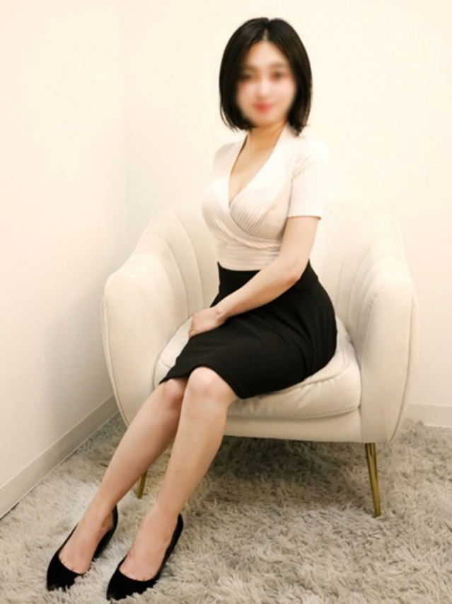 いよ(高級エステセラピスト)