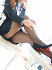 イキます女子ANAウンサー