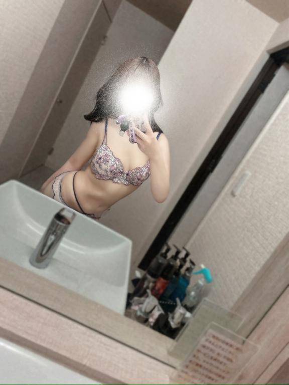 橋野ゆん（断りきれない美人マッサージ嬢たち）