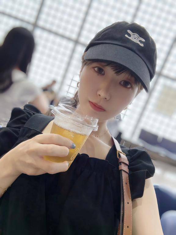 ❤️献上加賀棒茶飲みながら…