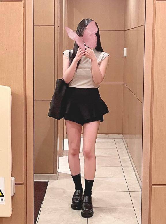 岡沢らん(断りきれない美人マッサージ嬢たち)