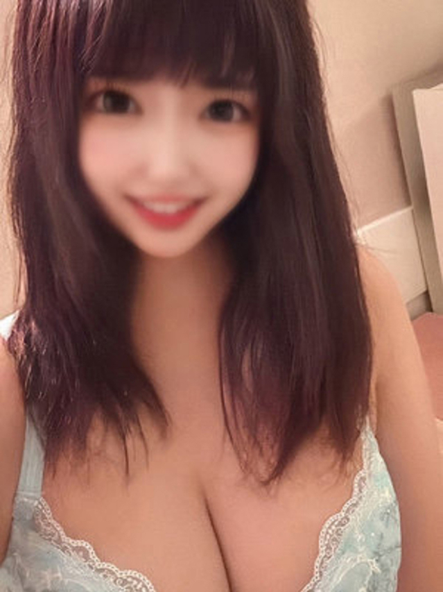 古川えみか（断りきれない美人マッサージ嬢たち）