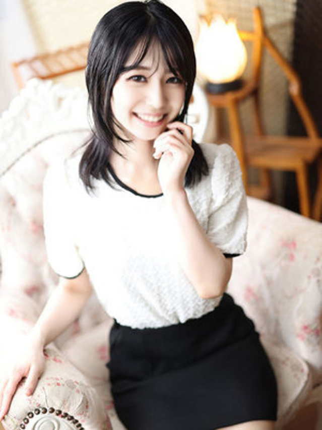 矢部ひなた（断りきれない美人マッサージ嬢たち）