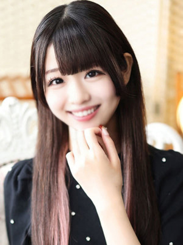 松井ひな（断りきれない美人マッサージ嬢たち）