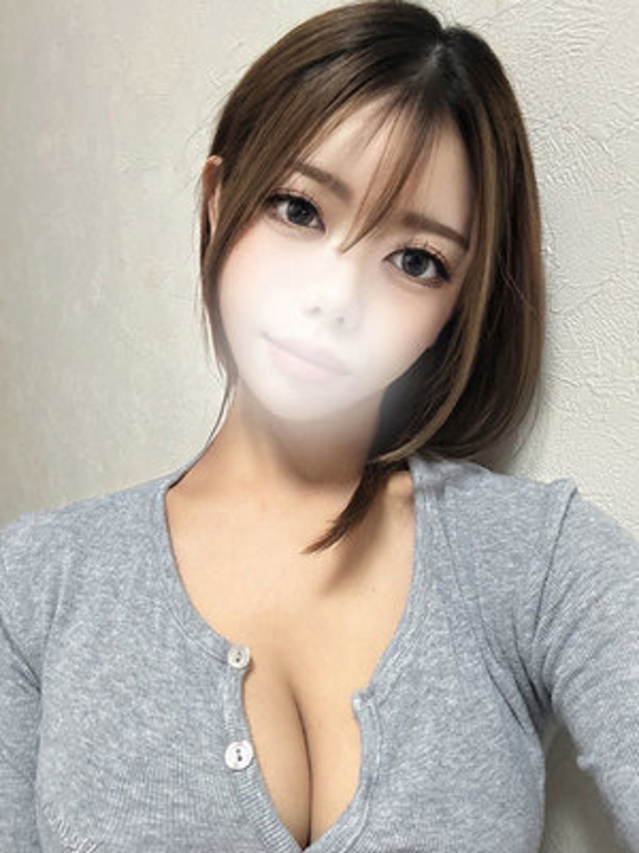 安室らら（断りきれない美人マッサージ嬢たち）