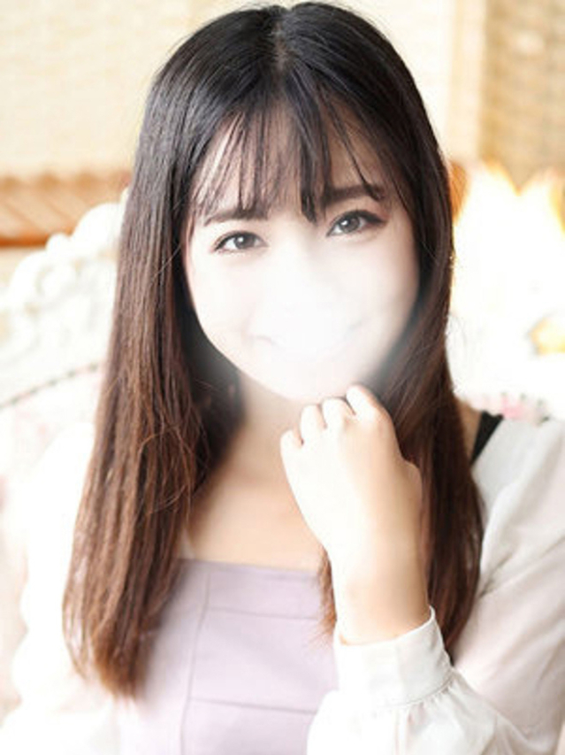 岡崎れいら（断りきれない美人マッサージ嬢たち）
