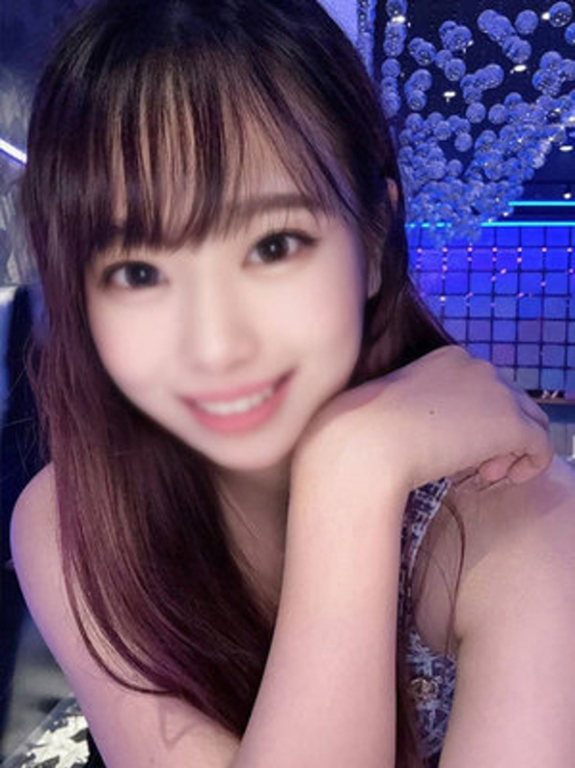 安達りん（断りきれない美人マッサージ嬢たち）