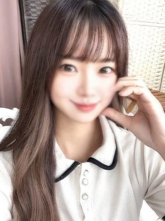 中村ゆうな（断りきれない美人マッサージ嬢たち）