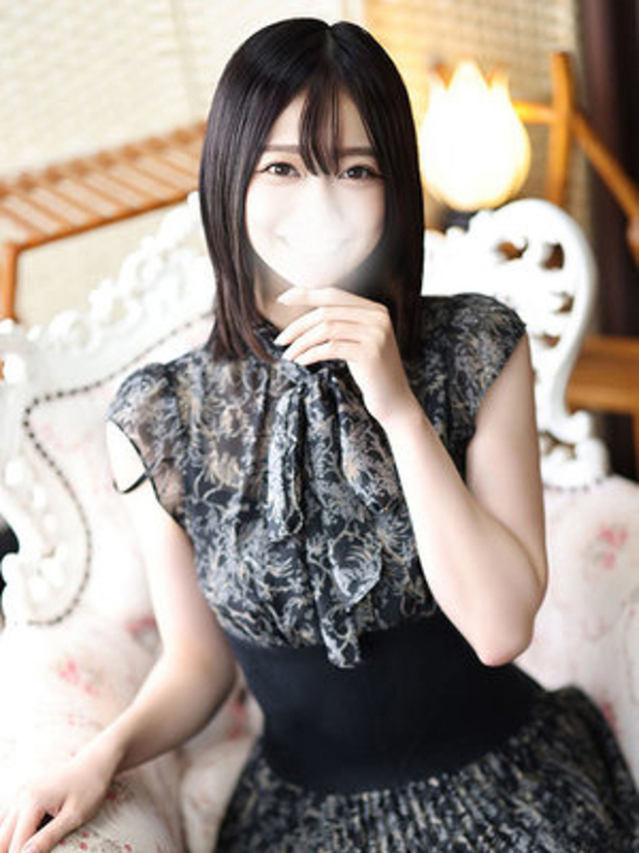 相田ゆう（断りきれない美人マッサージ嬢たち）
