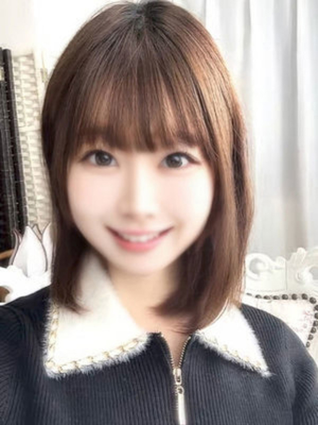 奥村あやか（断りきれない美人マッサージ嬢たち）