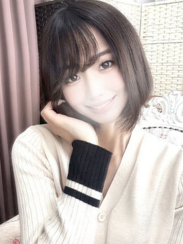 桜坂もえ（断りきれない美人マッサージ嬢たち）