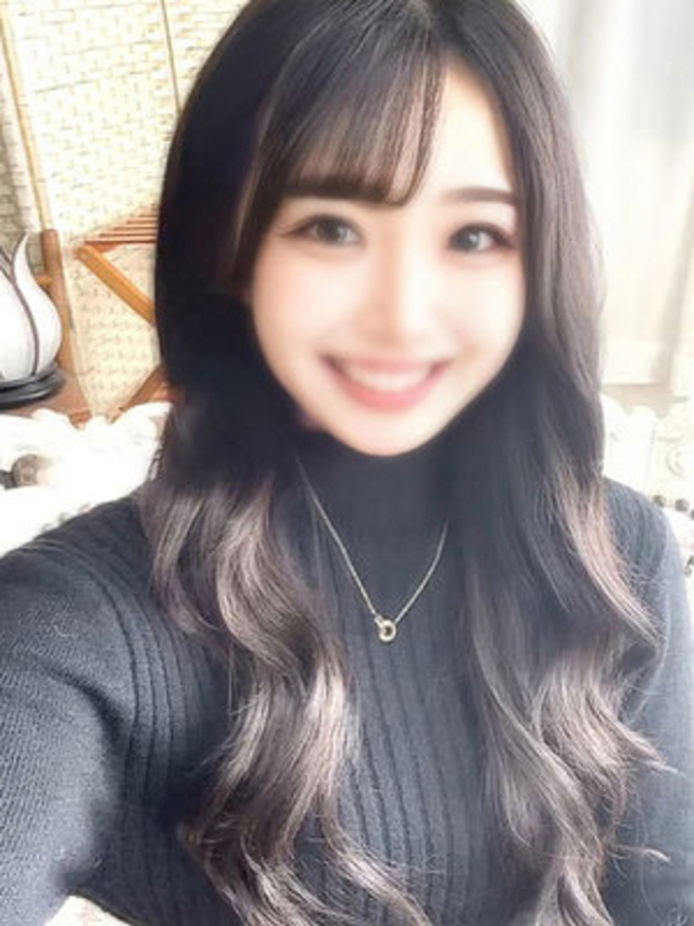 中条るいか（断りきれない美人マッサージ嬢たち）