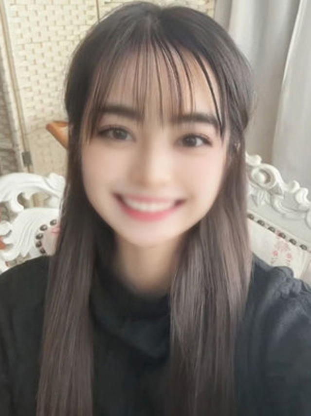 芹沢とあ（断りきれない美人マッサージ嬢たち）